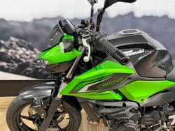 2026 Kawasaki Z500 Lime Green / Carbon Gray