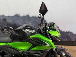 2026 Kawasaki Z500 Lime Green / Carbon Gray