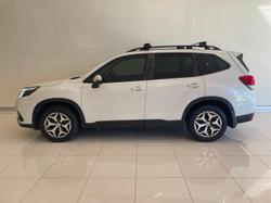 2022 Subaru Forester 2.5i