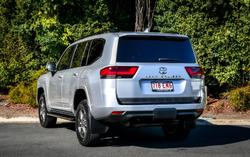 2022 Toyota Landcruiser VX