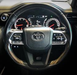 2022 Toyota Landcruiser VX