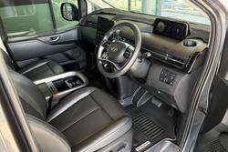 2021 Hyundai STARIA Highlander