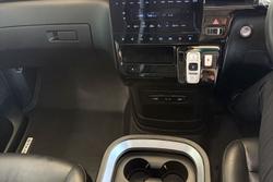 2021 Hyundai STARIA Highlander