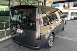 2021 Hyundai STARIA Highlander