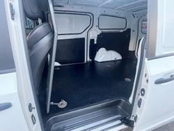 2025 LDV G10