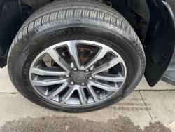 2022 Ford Everest Titanium