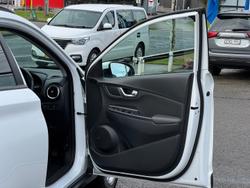 2021 Hyundai Kona Elite