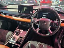 2023 Mitsubishi Outlander Exceed Tourer