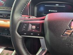 2023 Mitsubishi Outlander Exceed Tourer