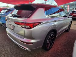 2023 Mitsubishi Outlander Exceed Tourer