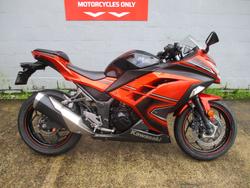 Kawasaki Ninja 300