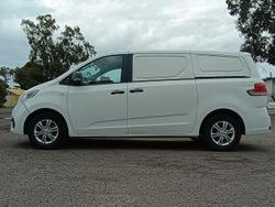 2023 LDV G10 +