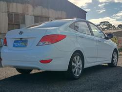 2016 Hyundai Accent Active