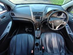 2016 Hyundai Accent Active