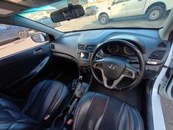 2016 Hyundai Accent Active
