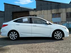 2016 Hyundai Accent Active