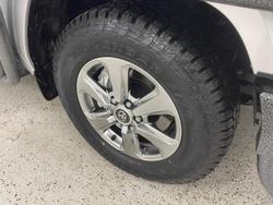 2024 Toyota Landcruiser Sahara FJA300R 4X4 Dual Range Silver Pearl