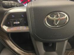 2024 Toyota Landcruiser Sahara FJA300R 4X4 Dual Range Silver Pearl