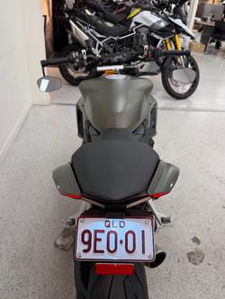 2023 DUCATI STREETFIGHTER V2 Green