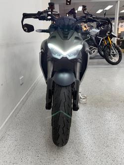 2023 DUCATI STREETFIGHTER V2 Green