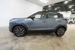 2025 Mahindra XUV3XO AX7L