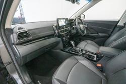 2025 Mahindra XUV3XO AX7L