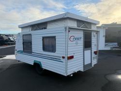 1997 Royal Flair Comet 16' ( 5.0M )