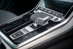 2025 Audi Q7 TFSI 185kW S line edition