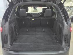 2021 Land Rover Discovery D300 SE