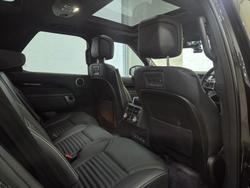 2021 Land Rover Discovery D300 SE