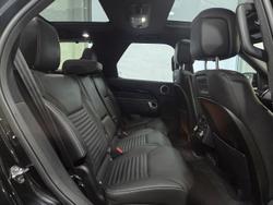 2021 Land Rover Discovery D300 SE