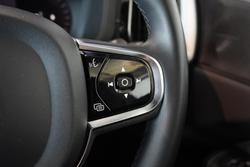 2021 Volvo XC60 B6 R-Design