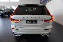 2021 Volvo XC60 B6 R-Design