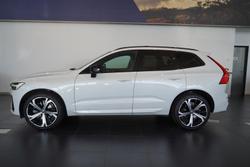 2021 Volvo XC60 B6 R-Design