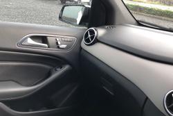 2017 Mercedes-Benz B-Class B180