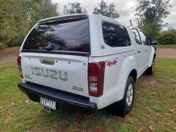 2017 Isuzu D-MAX LS-M