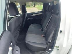 2017 Isuzu D-MAX LS-M