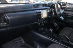 2024 Toyota Hilux SR