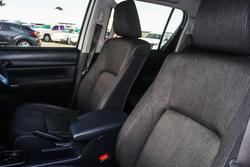 2024 Toyota Hilux SR