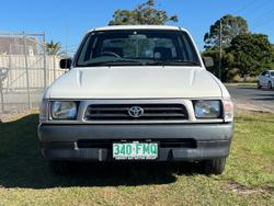 2000 Toyota Hilux RZN149R French Vanilla