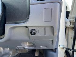 2000 Toyota Hilux RZN149R French Vanilla