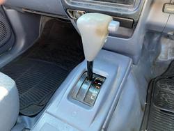2000 Toyota Hilux RZN149R French Vanilla
