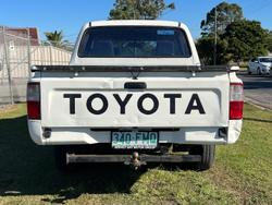 2000 Toyota Hilux RZN149R French Vanilla