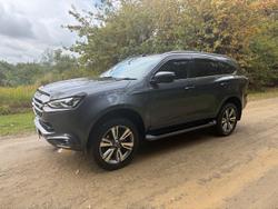2023 Isuzu MU-X LS-T