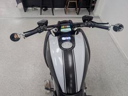 2015 DUCATI DIAVEL CARBON Black