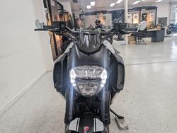 2015 DUCATI DIAVEL CARBON Black