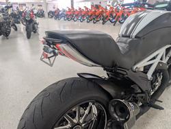 2015 DUCATI DIAVEL CARBON Black