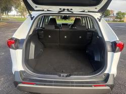 2024 Toyota RAV4 GXL