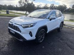 2024 Toyota RAV4 GXL
