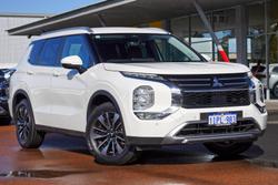2025 Mitsubishi Outlander LS